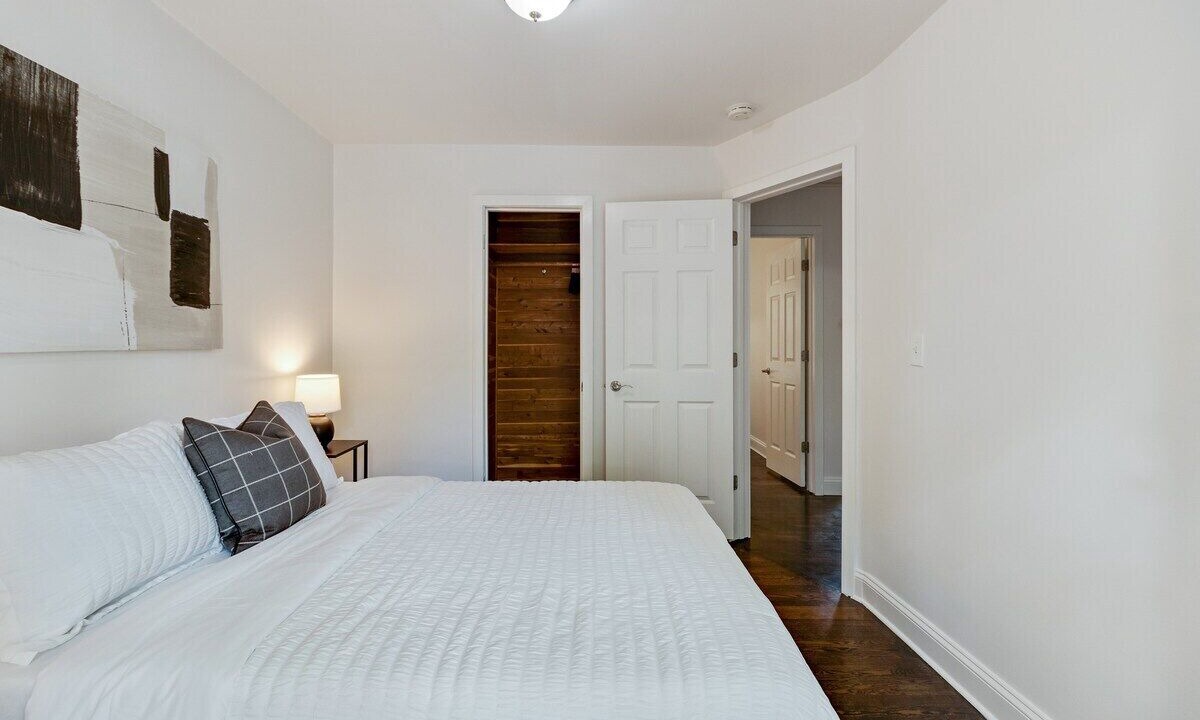 Photo of Bedroom in Ferndale