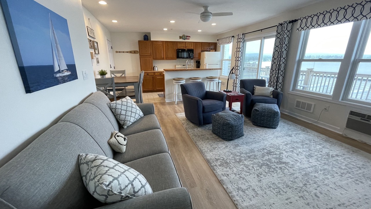 Photo of Livingroom in Onekama