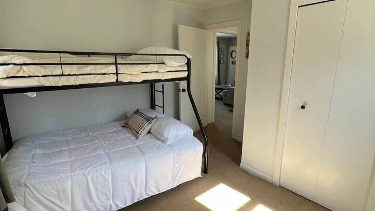 Photo of Bedroom in Newaygo