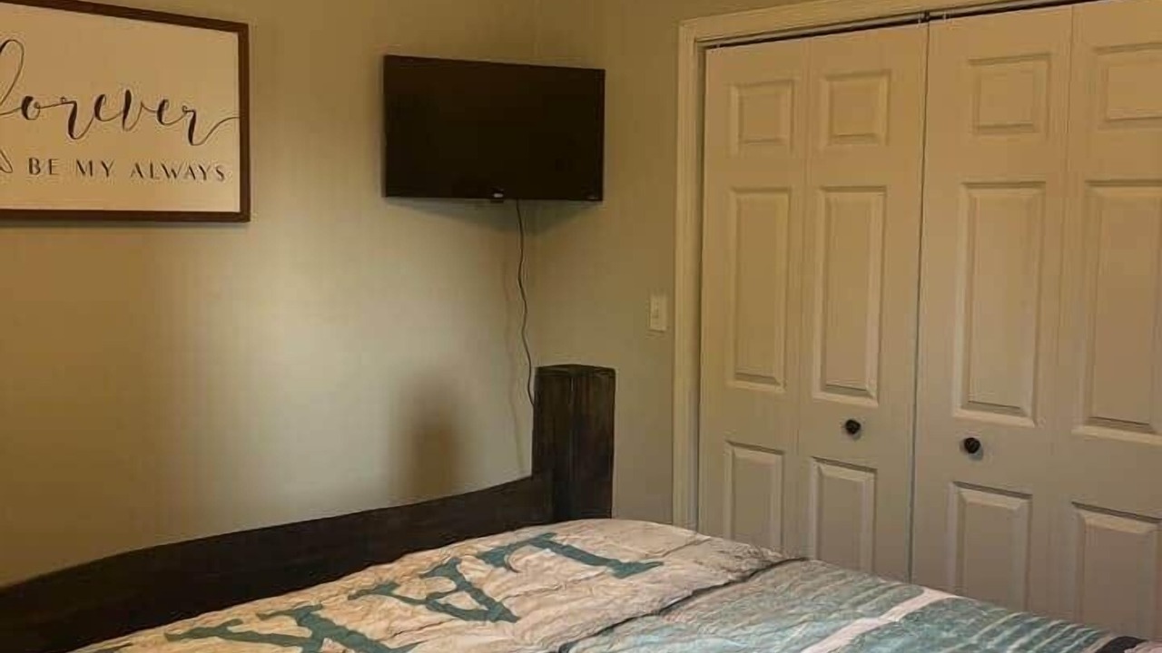 Photo of Bedroom in Newaygo