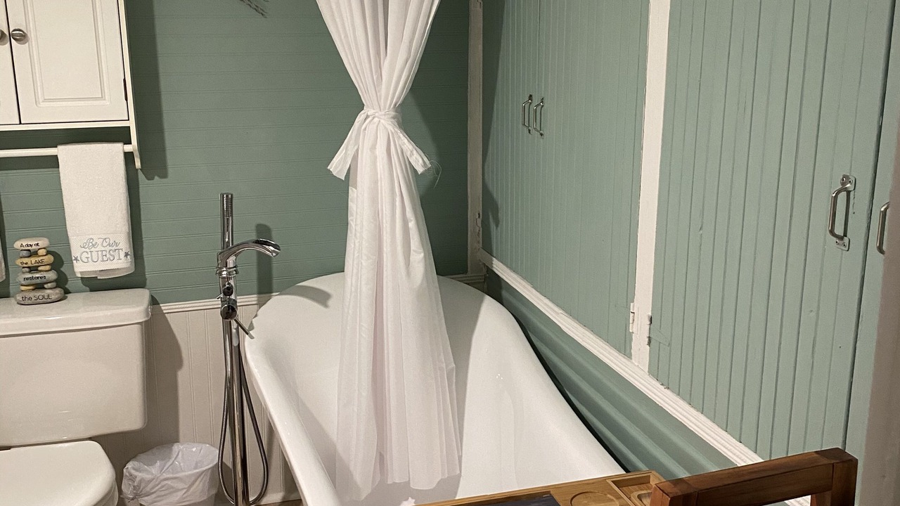 Photo of Bathroom in Woodland Beach