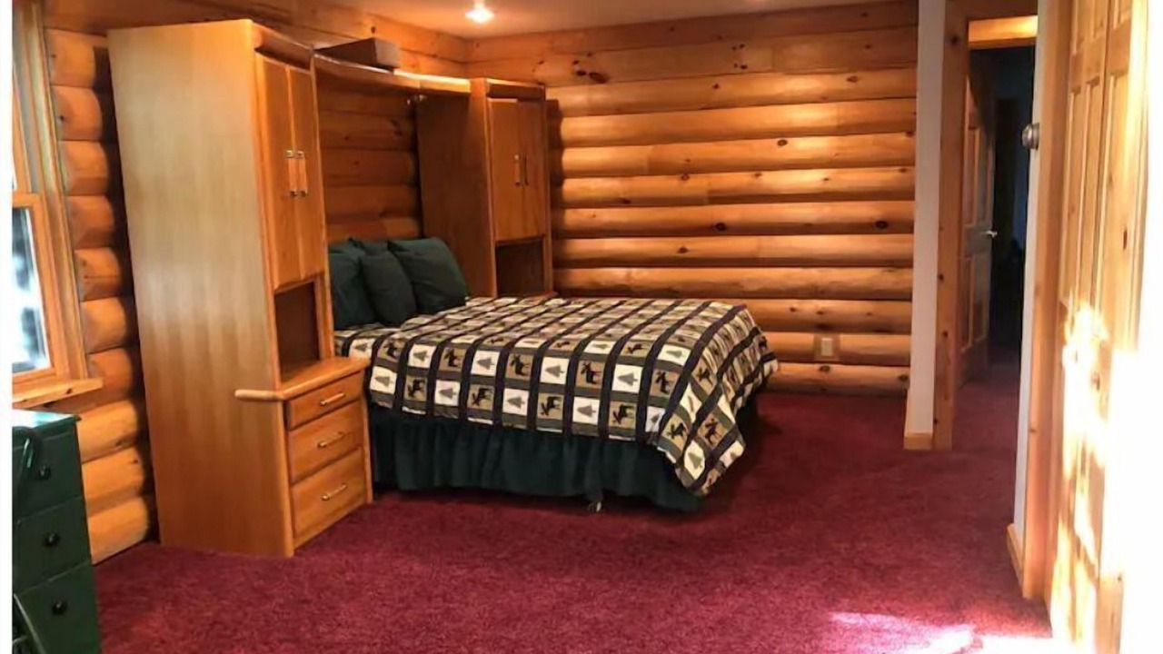 Photo of Bedroom in Suring