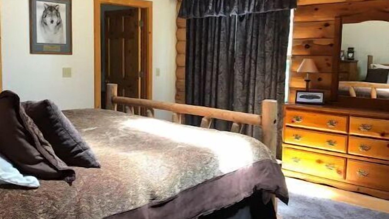 Photo of Bedroom in Suring