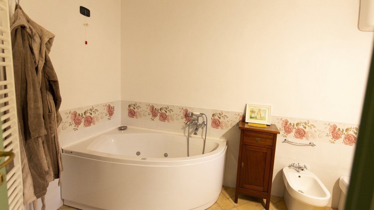 Photo of Bathroom in Acquapendente