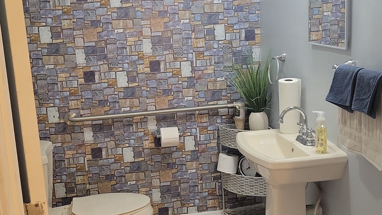 Photo of Bathroom in Gary