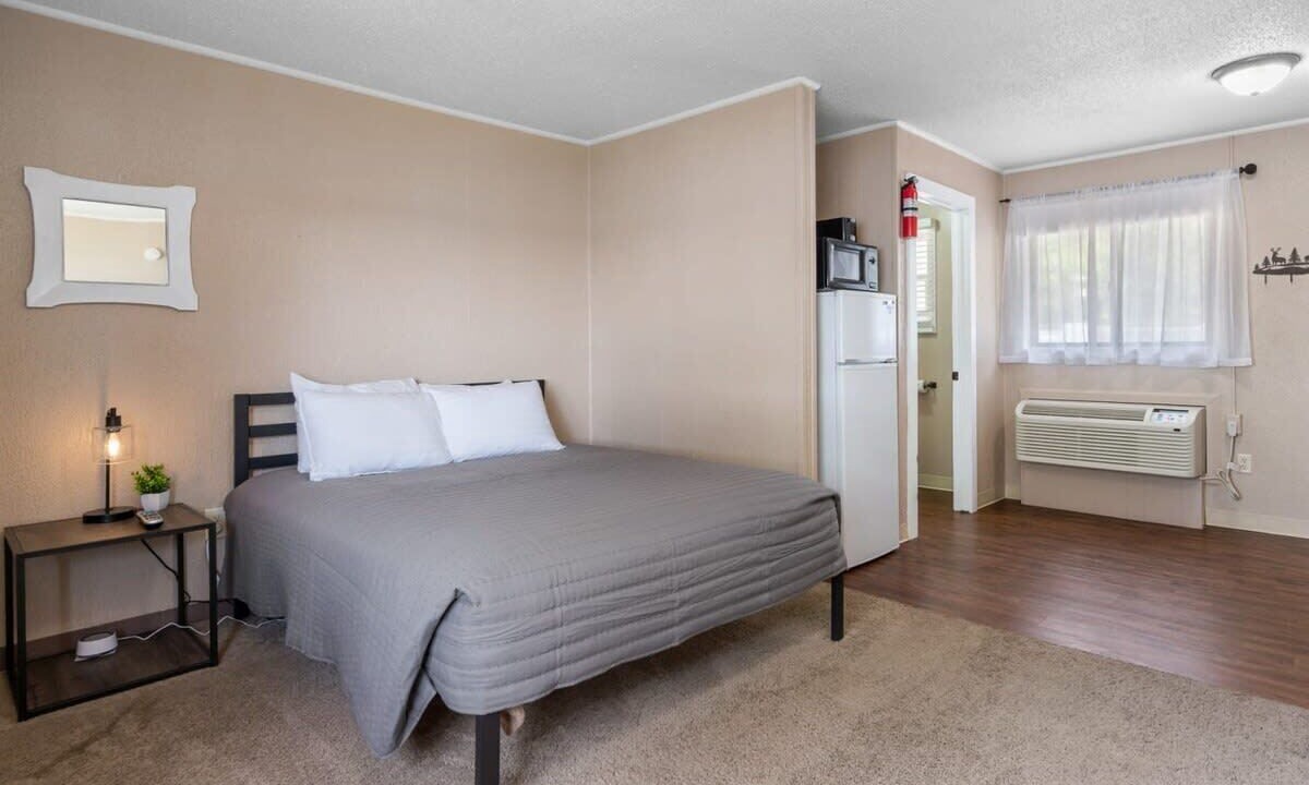 Photo of Bedroom in Mayfield