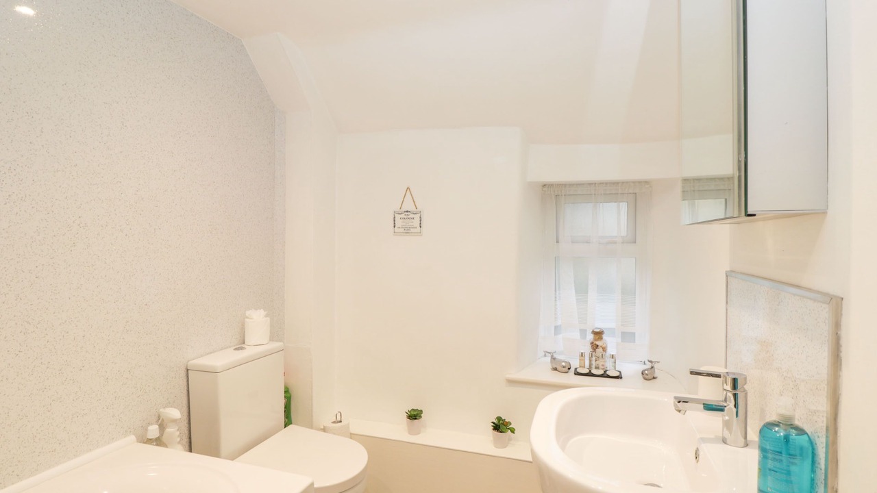 Photo of Bathroom in Bourton-on-the-Water