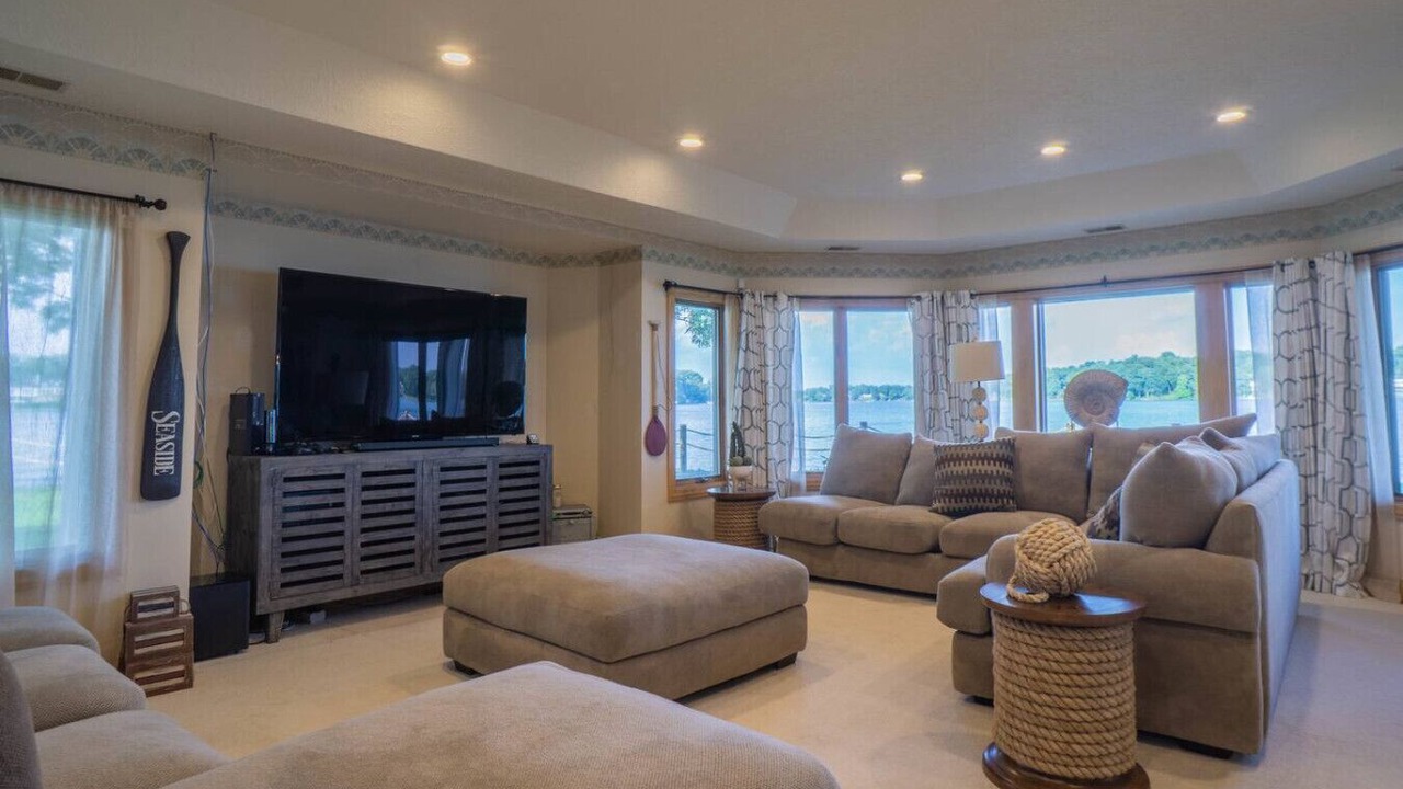 Photo of Livingroom in Battle Creek