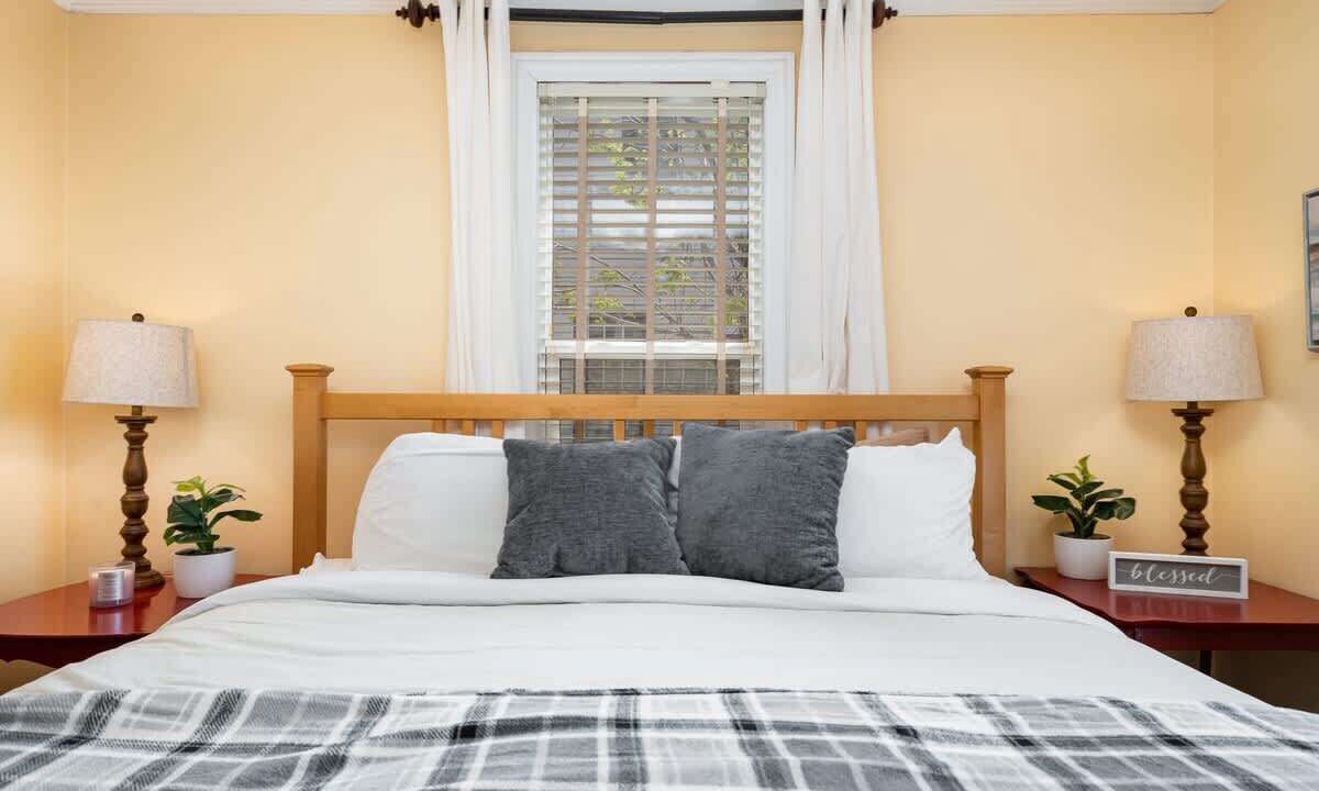 Photo of Bedroom in Michigan City