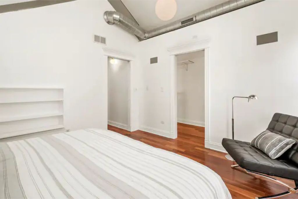 Photo of Bedroom in Roscoe Village