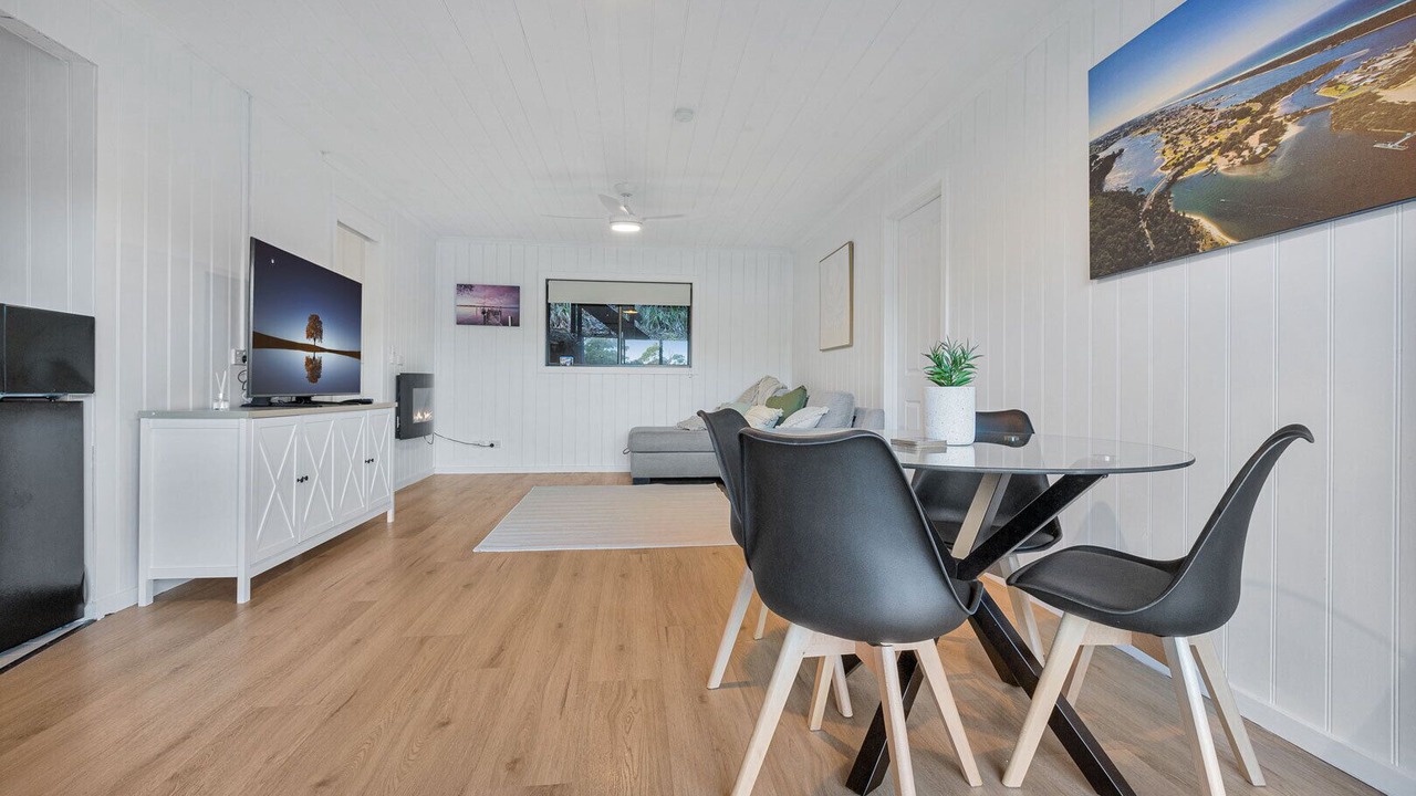 Photo of Livingroom in Lakes Entrance