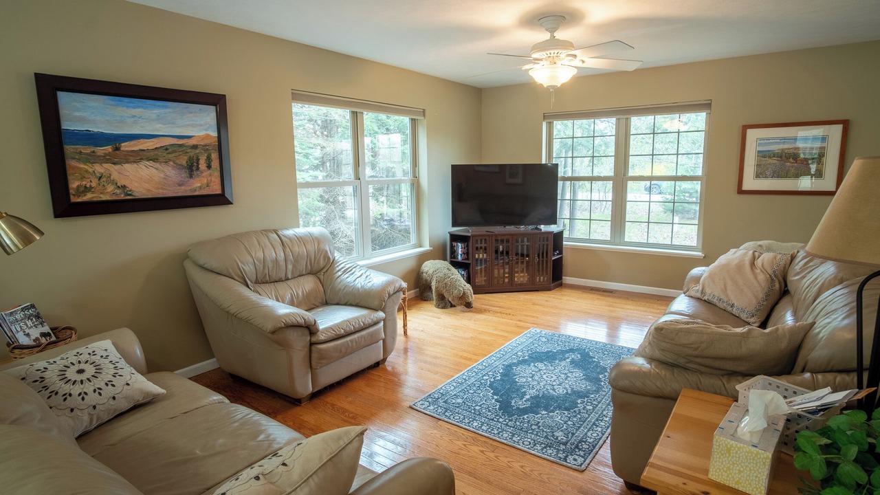 Photo of Livingroom in Glen Arbor