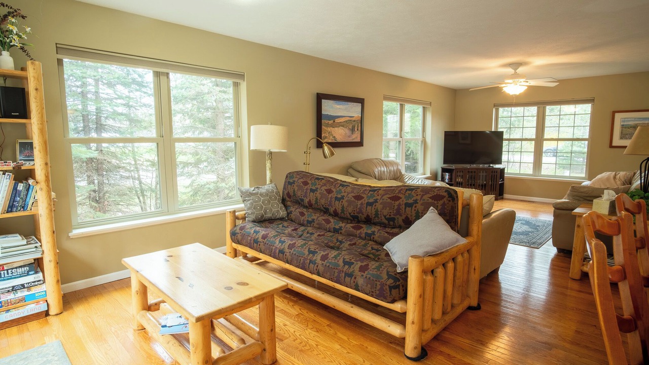 Photo of Livingroom in Glen Arbor