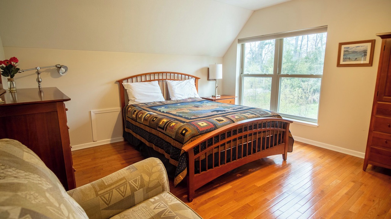 Photo of Bedroom in Glen Arbor