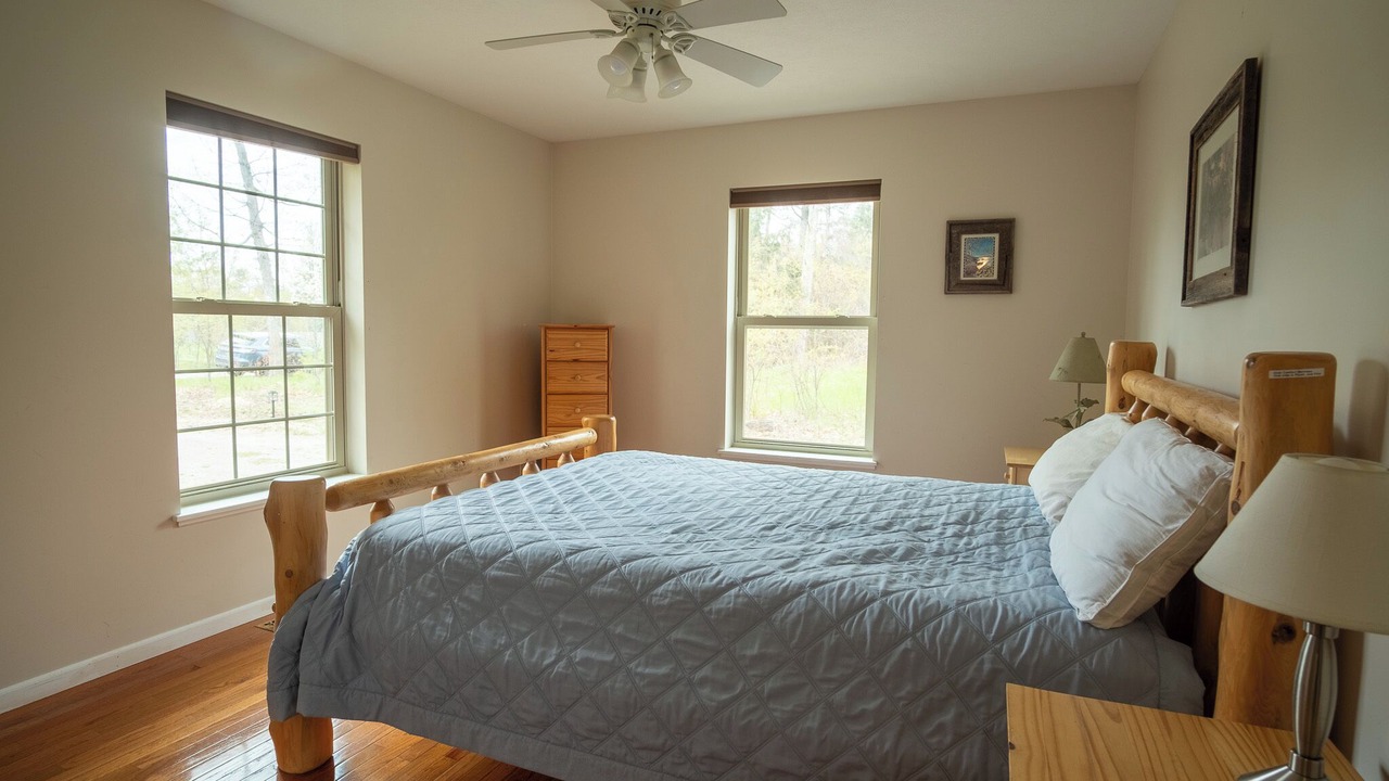 Photo of Bedroom in Glen Arbor