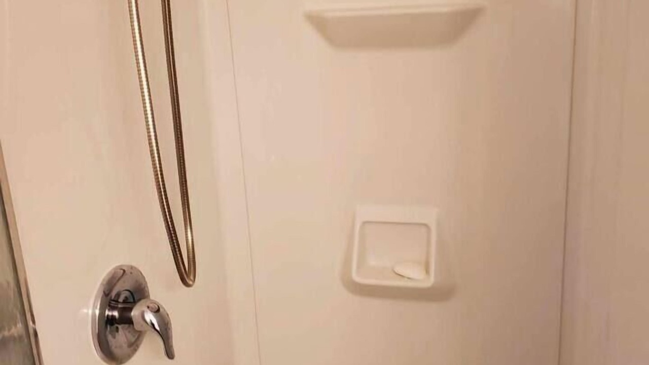 Photo of Bathroom in Oak Harbor