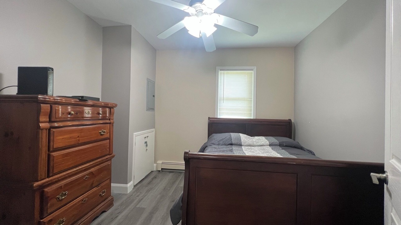 Photo of Bedroom in Anchorville