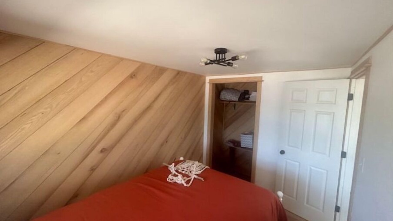 Photo of Bedroom in Six Lakes