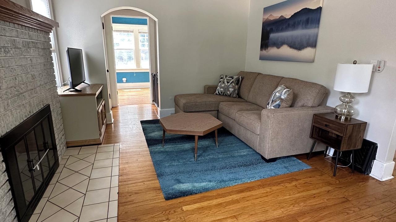 Photo of Livingroom in Midland
