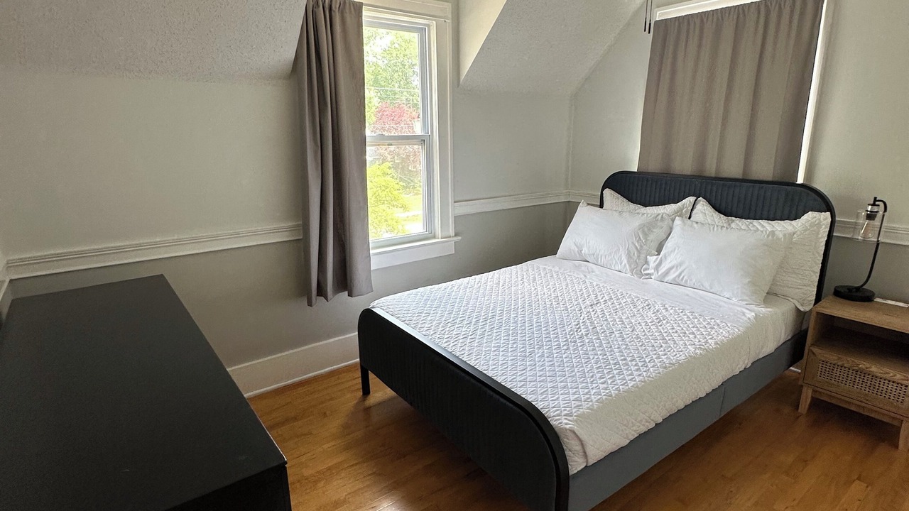 Photo of Bedroom in Midland