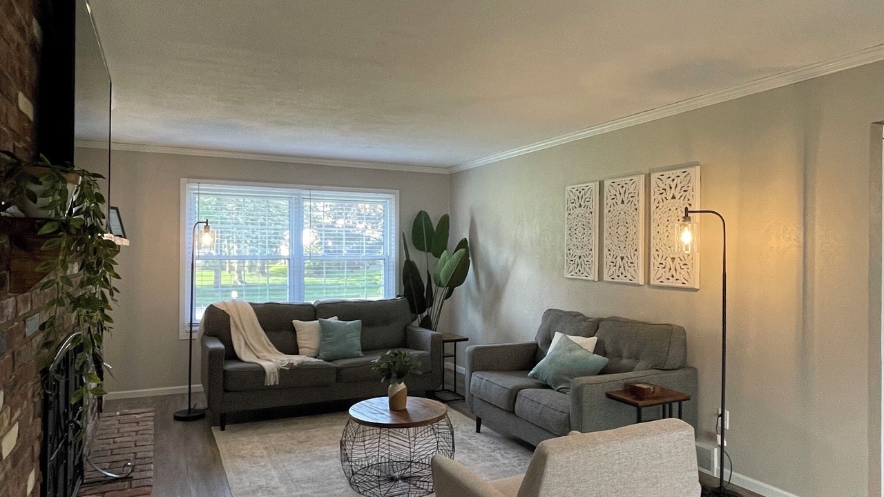 Photo of Livingroom in Bedford