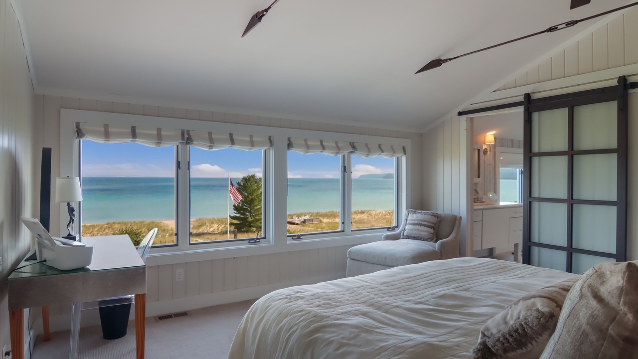 Photo of Bedroom in Glen Arbor