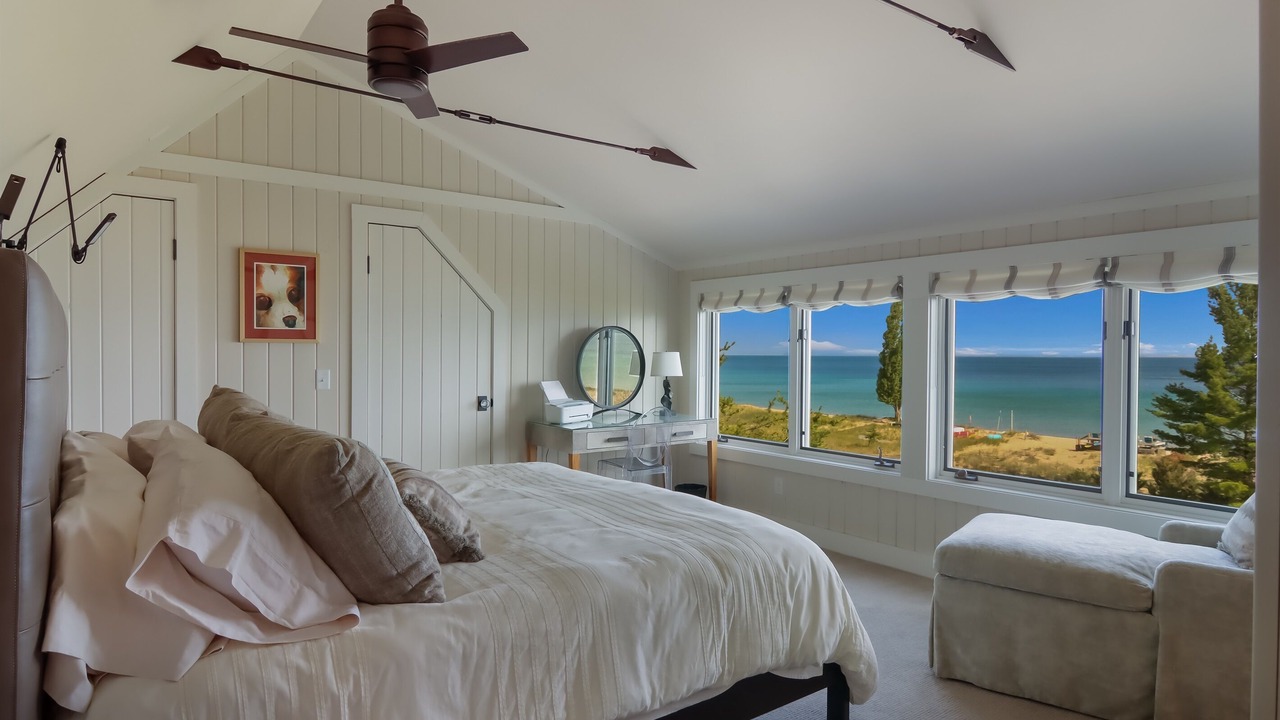 Photo of Bedroom in Glen Arbor