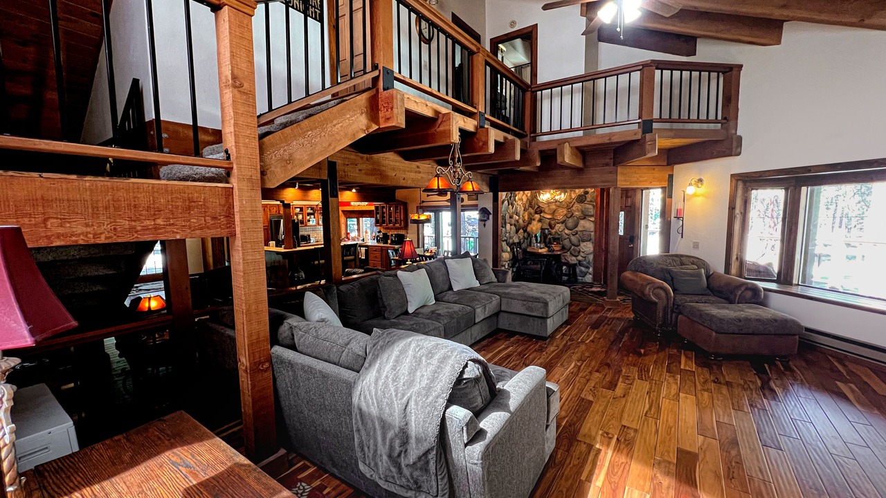 Photo of Bedroom in Graeagle
