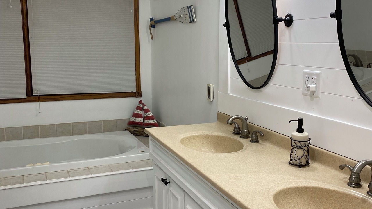 Photo of Bathroom in Newaygo