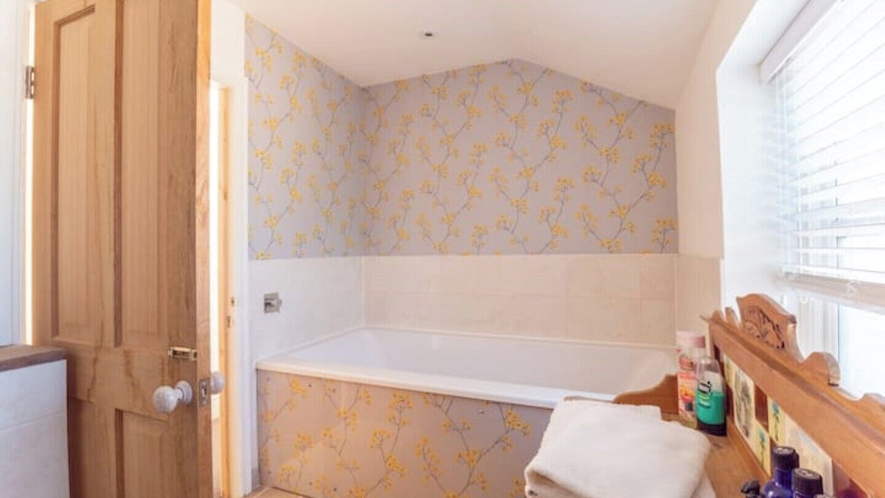 Photo of Bathroom in Chepstow
