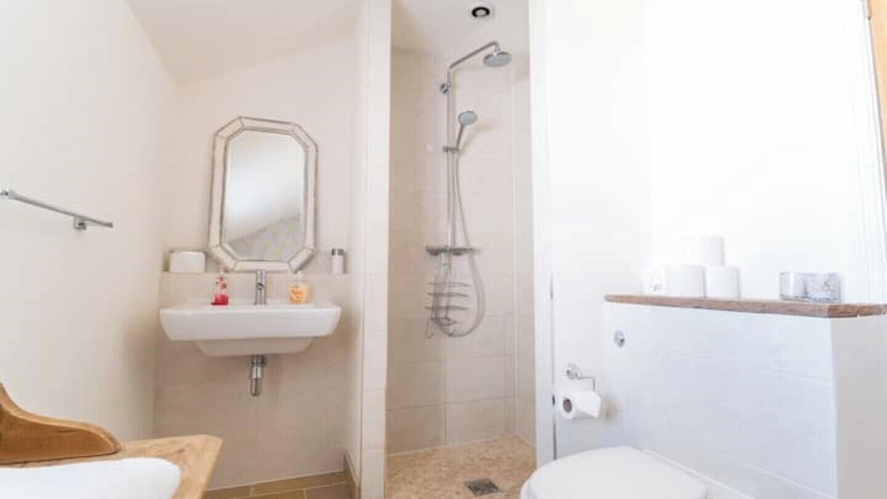 Photo of Bathroom in Chepstow