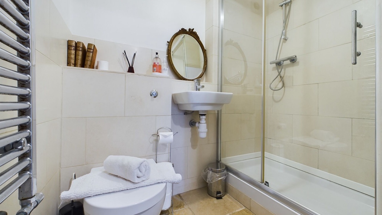 Photo of Bathroom in Chepstow