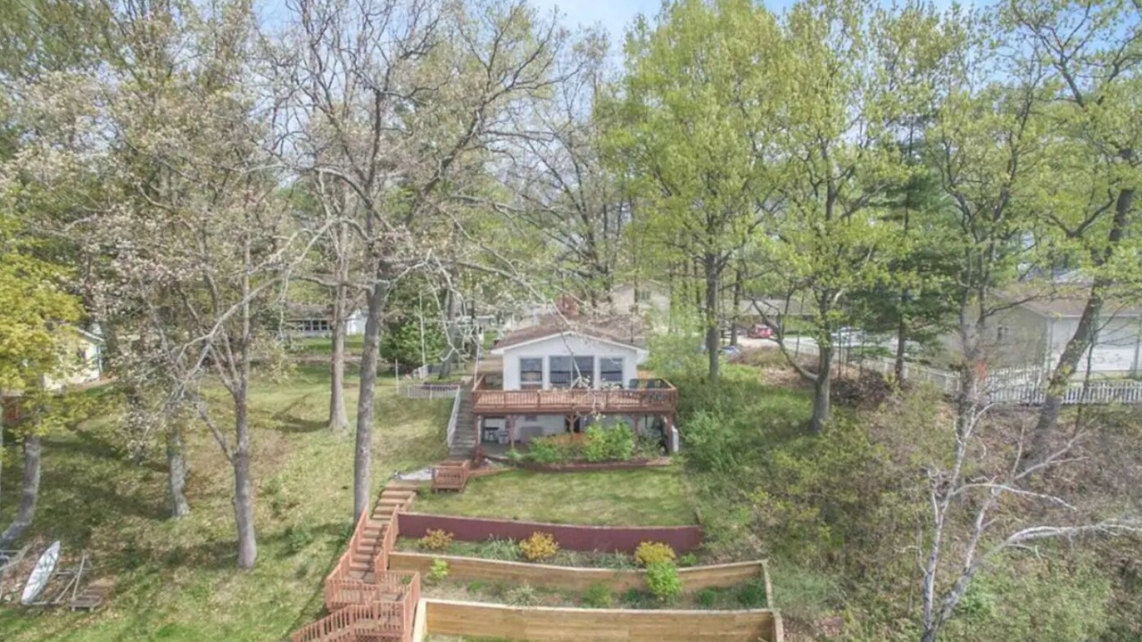 Photo of Outdoor in Lakeview