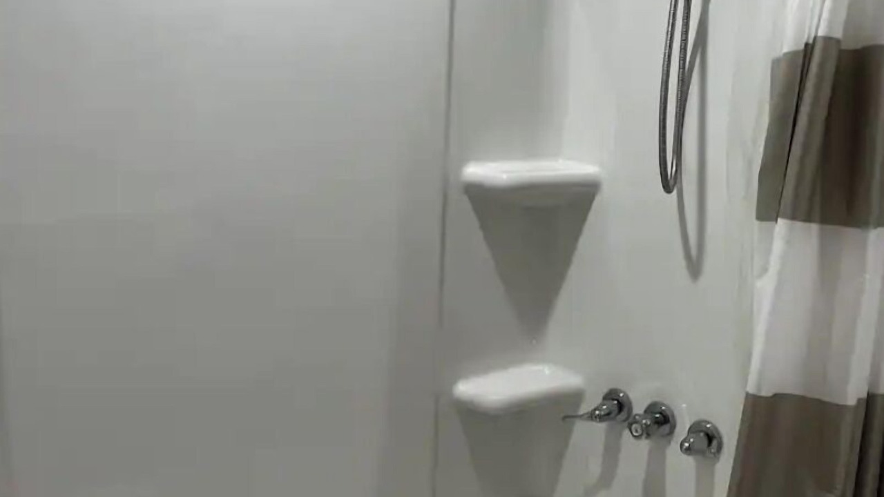Photo of Bathroom in Lakeview