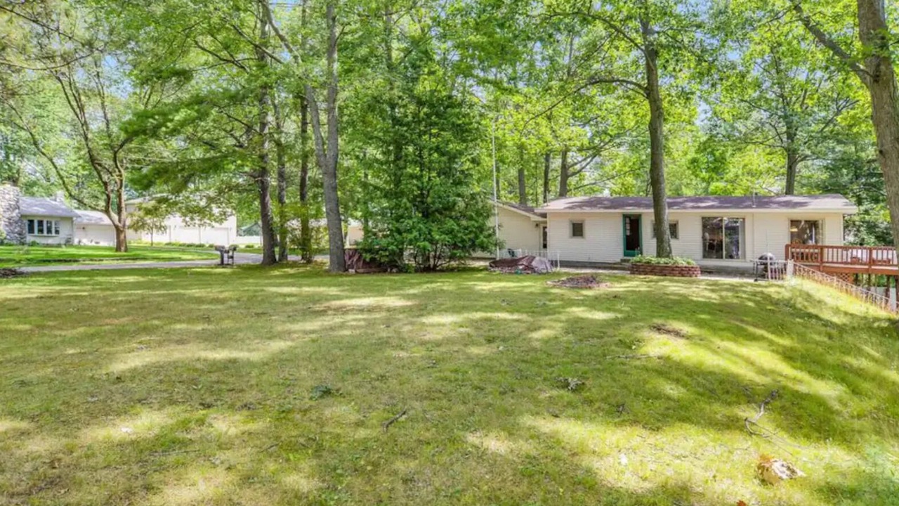 Photo of Outdoor in Lakeview