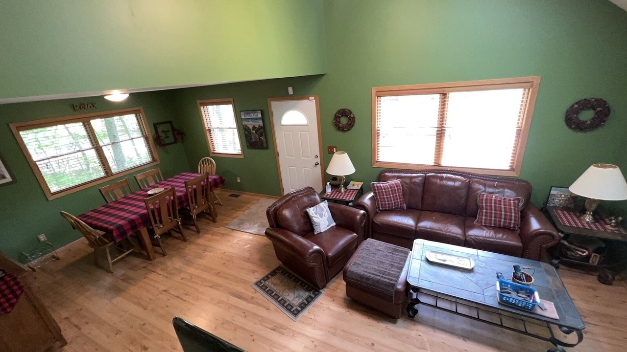 Photo of Livingroom in Michigan City