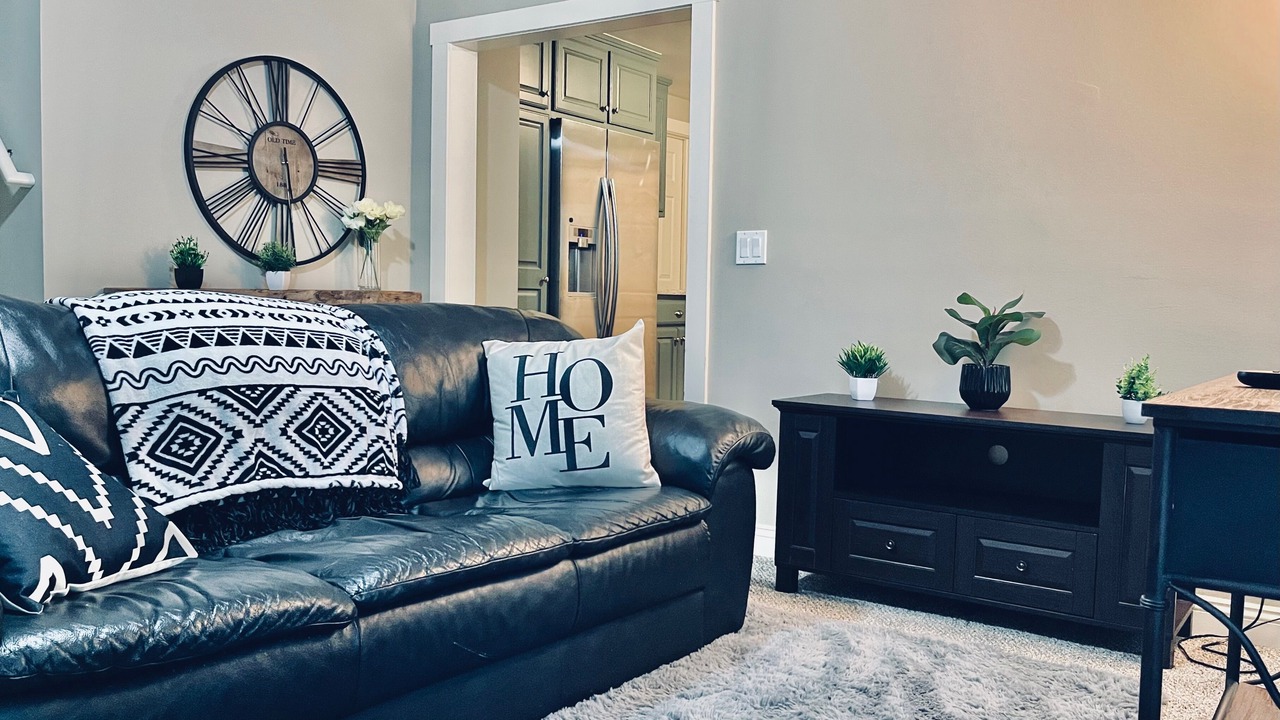 Photo of Livingroom in Milford