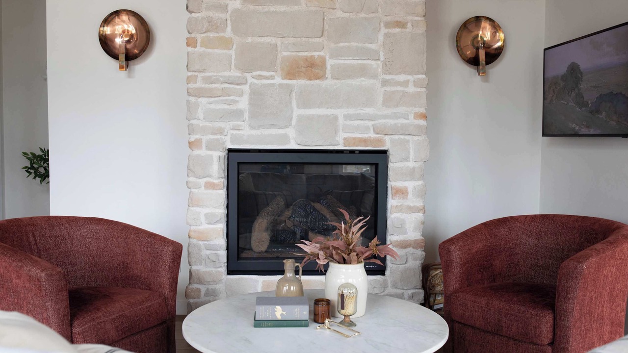Photo of Livingroom in Ellison Bay