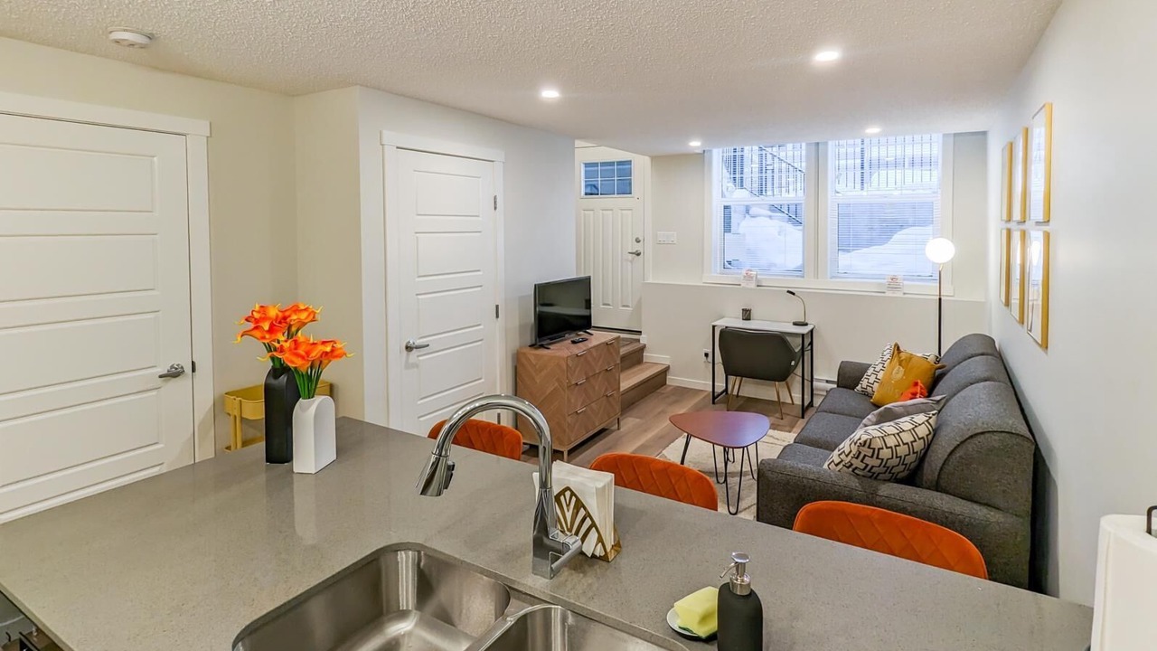 Photo of Livingroom in Cranston