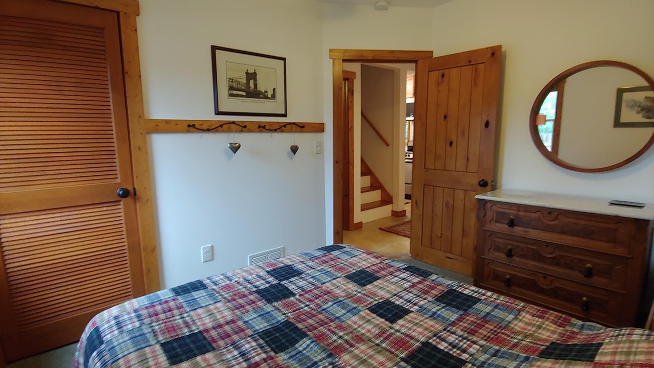 Photo of Bedroom in Lake Leelanau