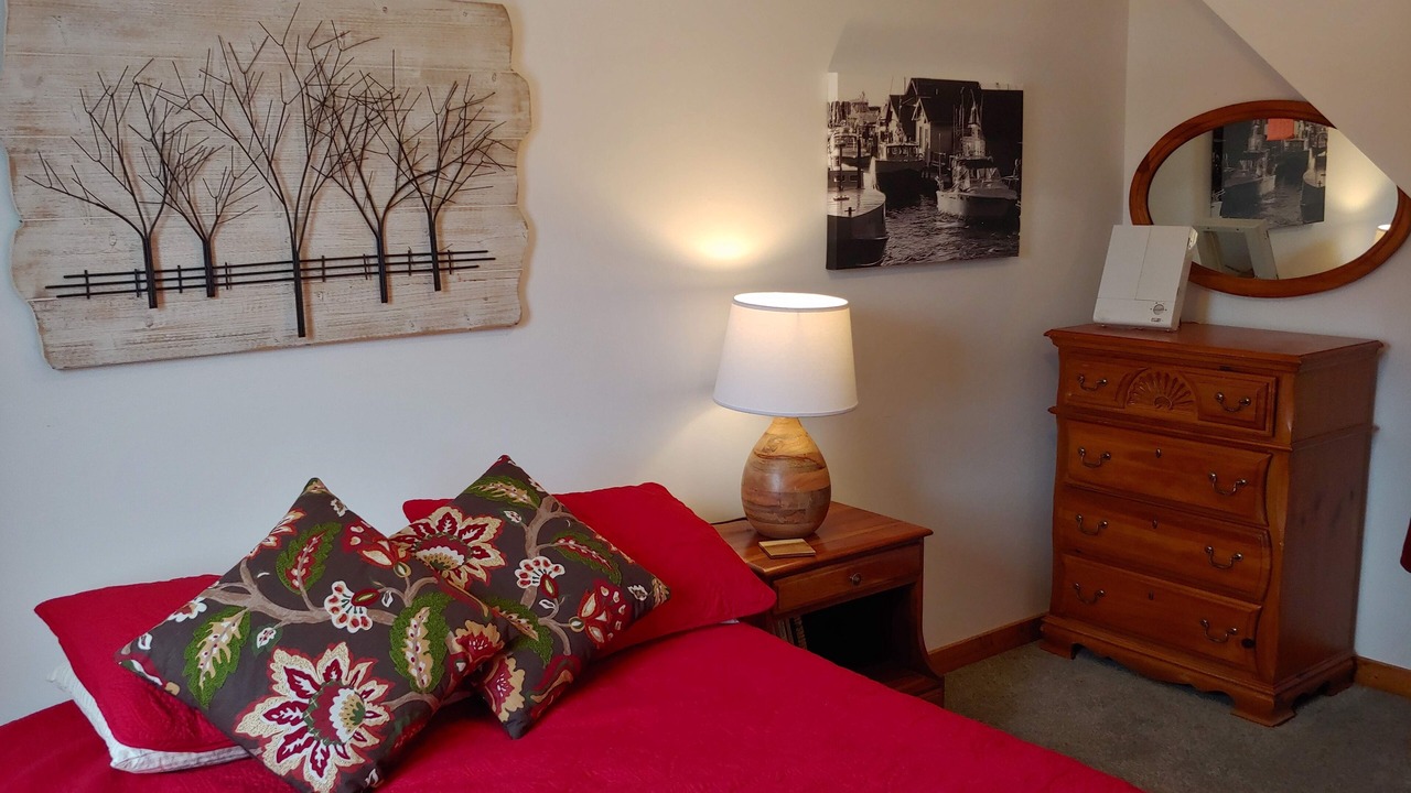 Photo of Bedroom in Lake Leelanau