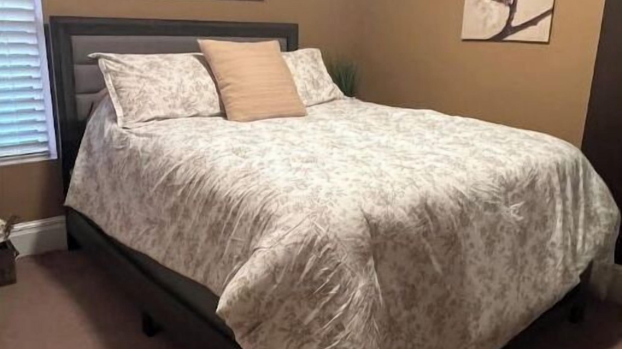 Photo of Bedroom in Toledo