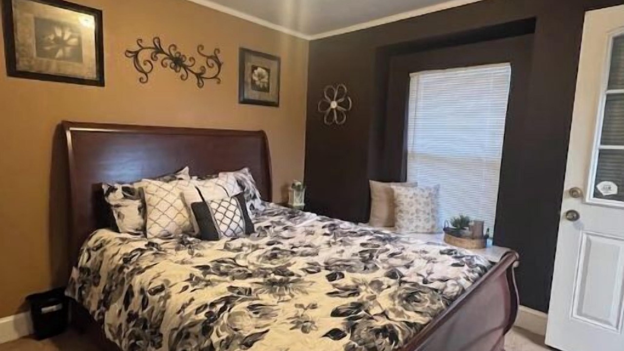 Photo of Bedroom in Toledo