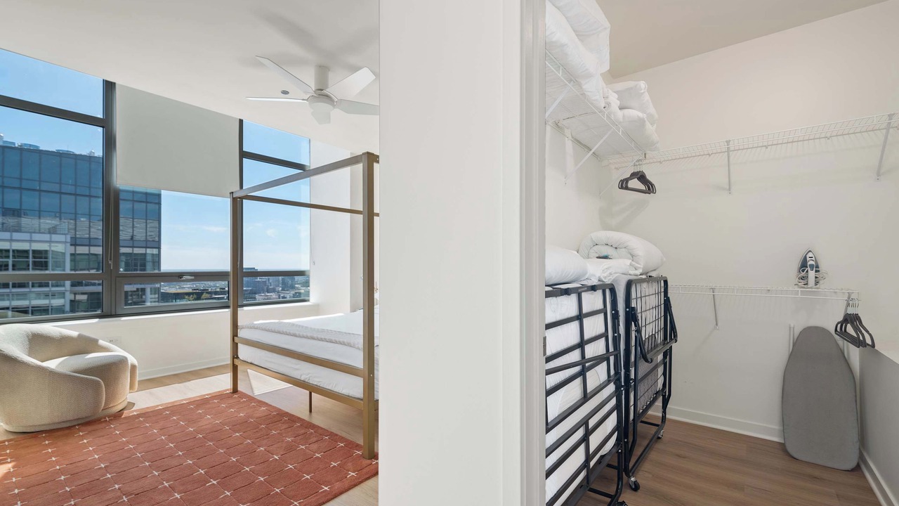 Photo of Bedroom in Downtown Chicago