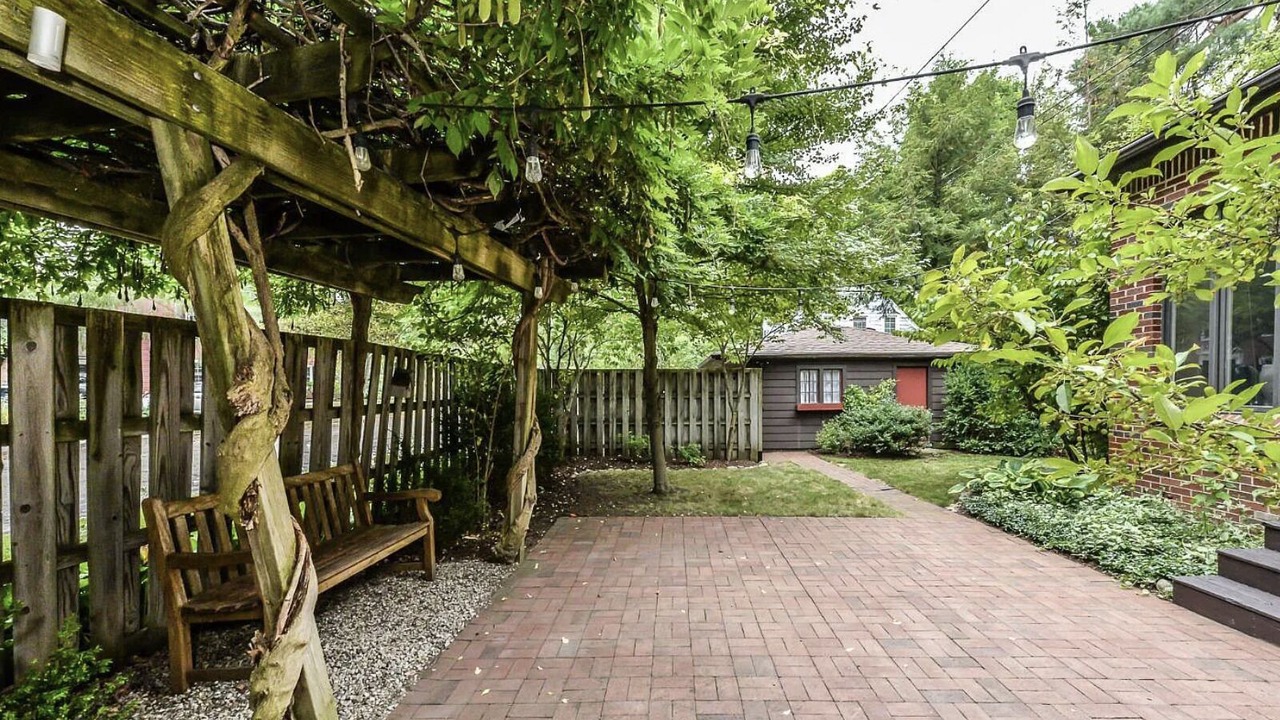 Photo of Patio Balcony in Burns Park