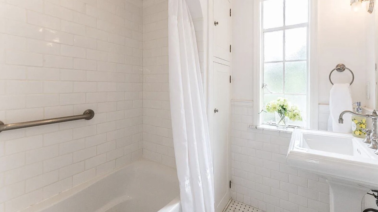 Photo of Bathroom in Burns Park