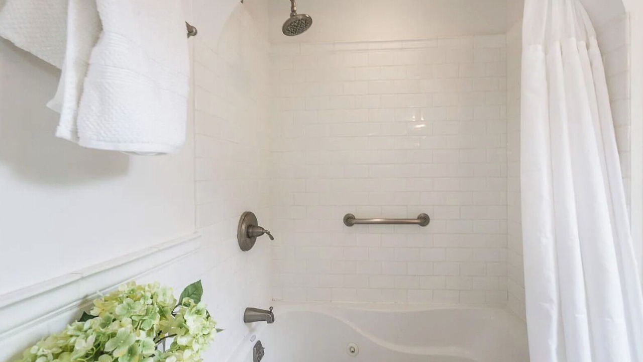 Photo of Bathroom in Burns Park