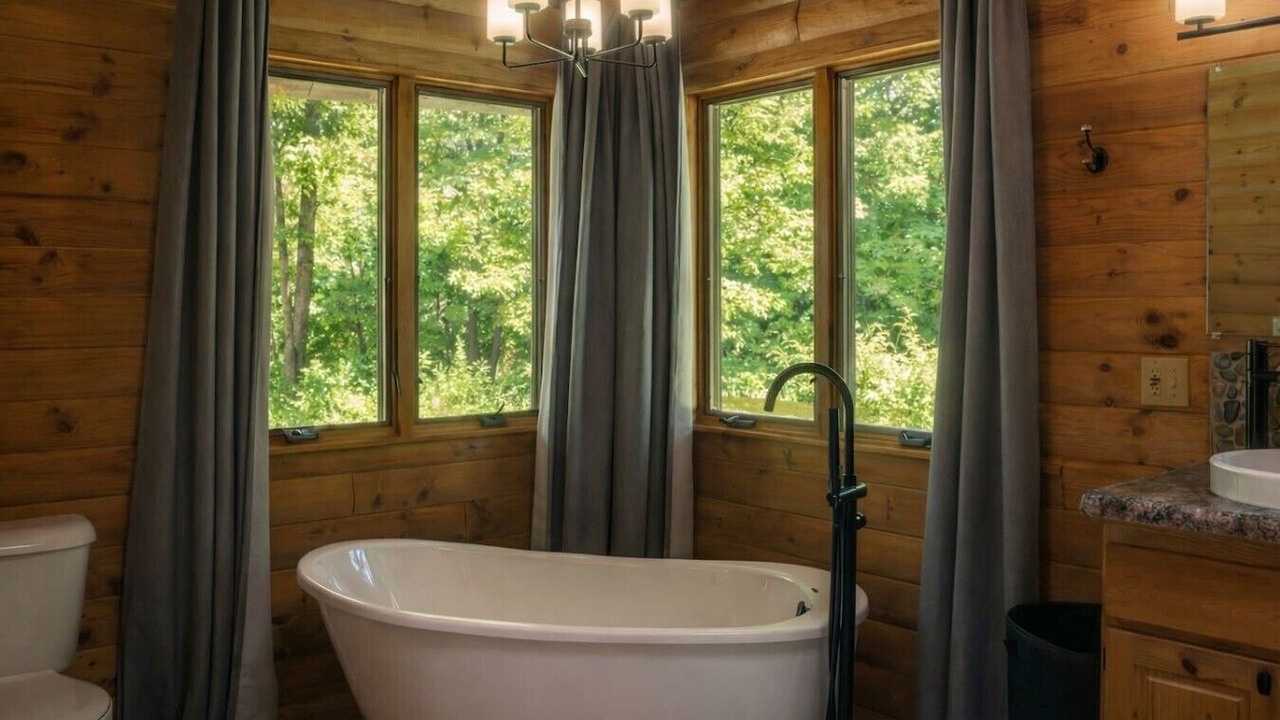 Photo of Bathroom in Grant