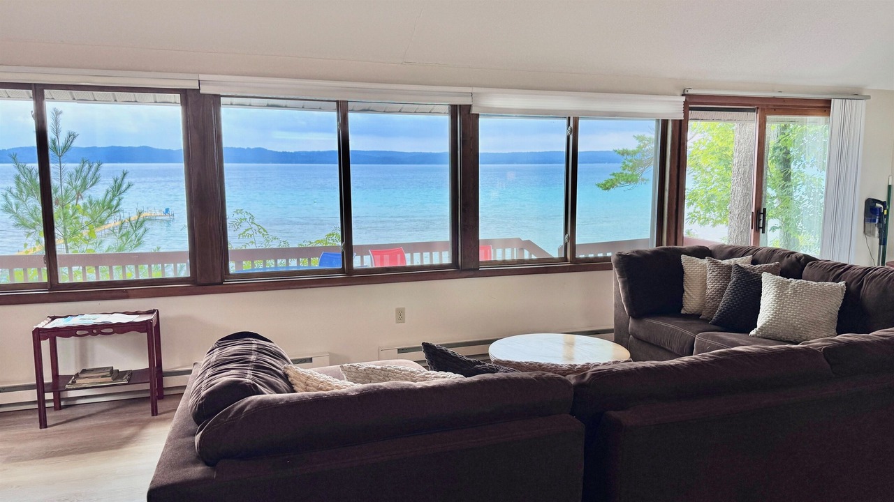Photo of Livingroom in Glen Arbor