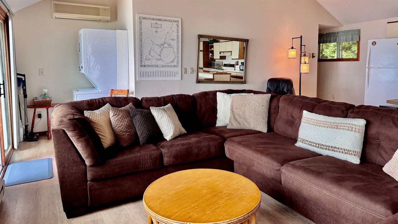 Photo of Livingroom in Glen Arbor